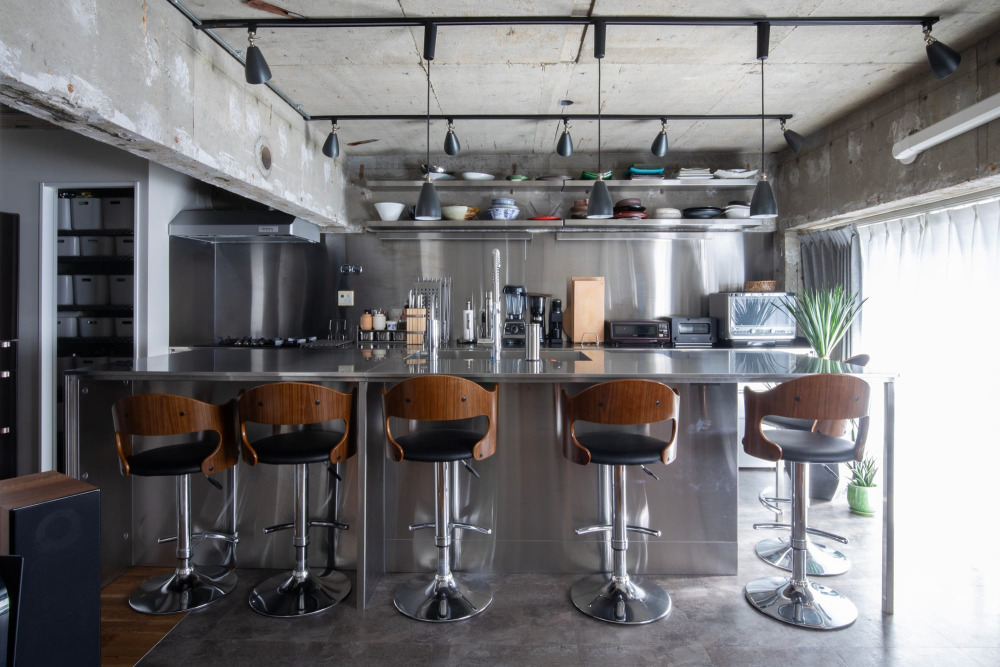 憧れの海外製ハイパワーコンロからはじまったキッチンが主役の家　Vol.1