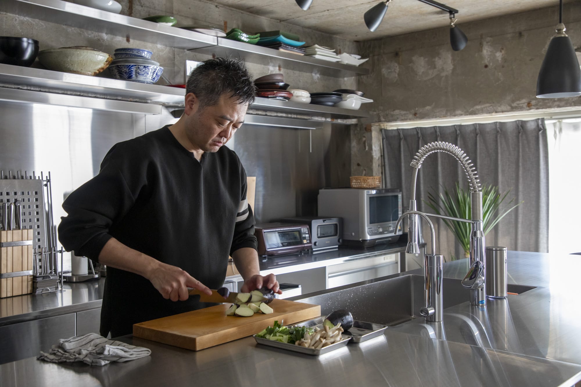 憧れの海外製ハイパワーコンロからはじまったキッチンが主役の家　Vol.8