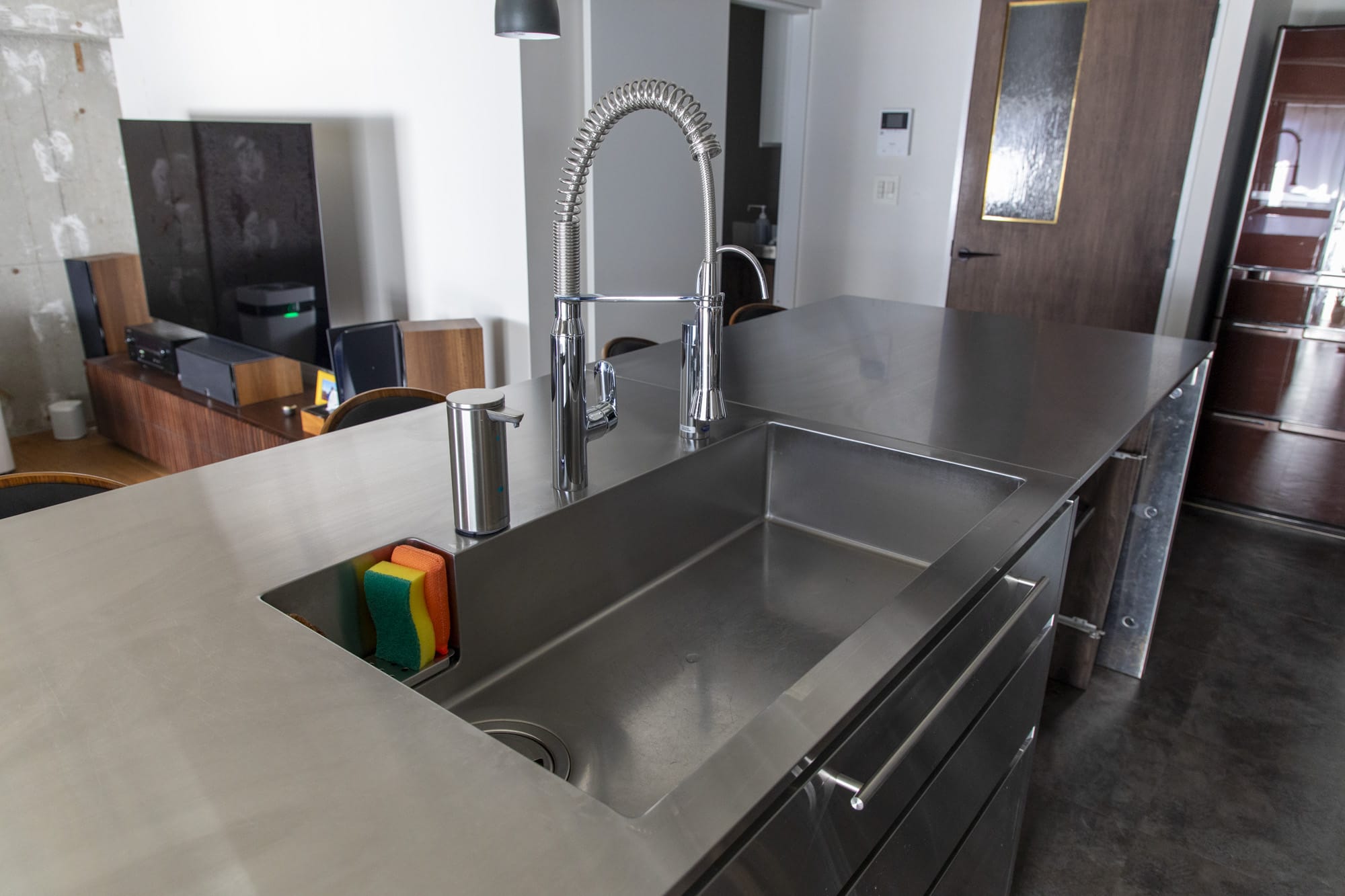 憧れの海外製ハイパワーコンロからはじまったキッチンが主役の家　Vol.7