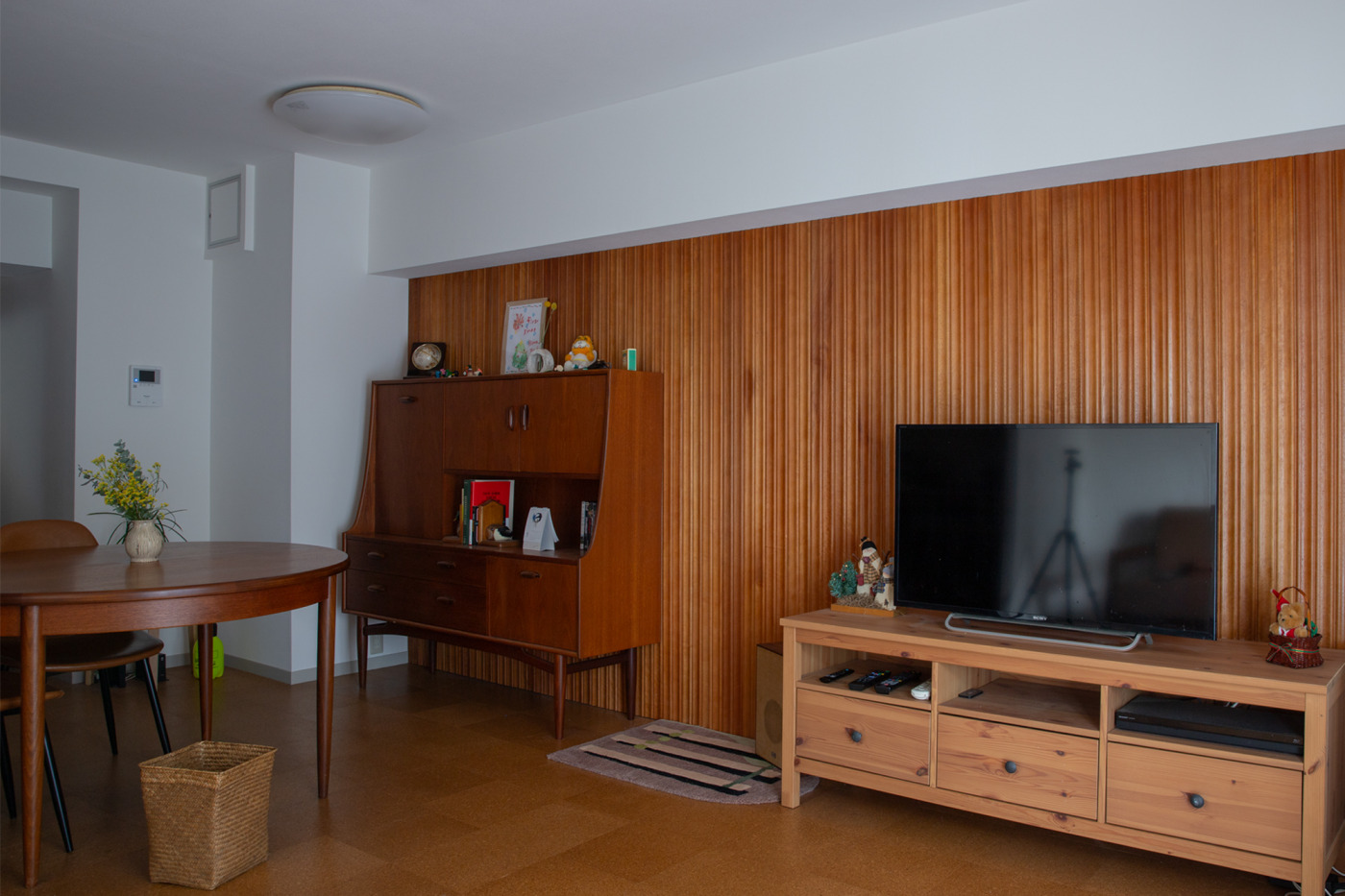 家具を買う感覚で、“壁を買う”  。「壁を変えたい」が一日で叶う「壁貼りサービス」体験レポート2