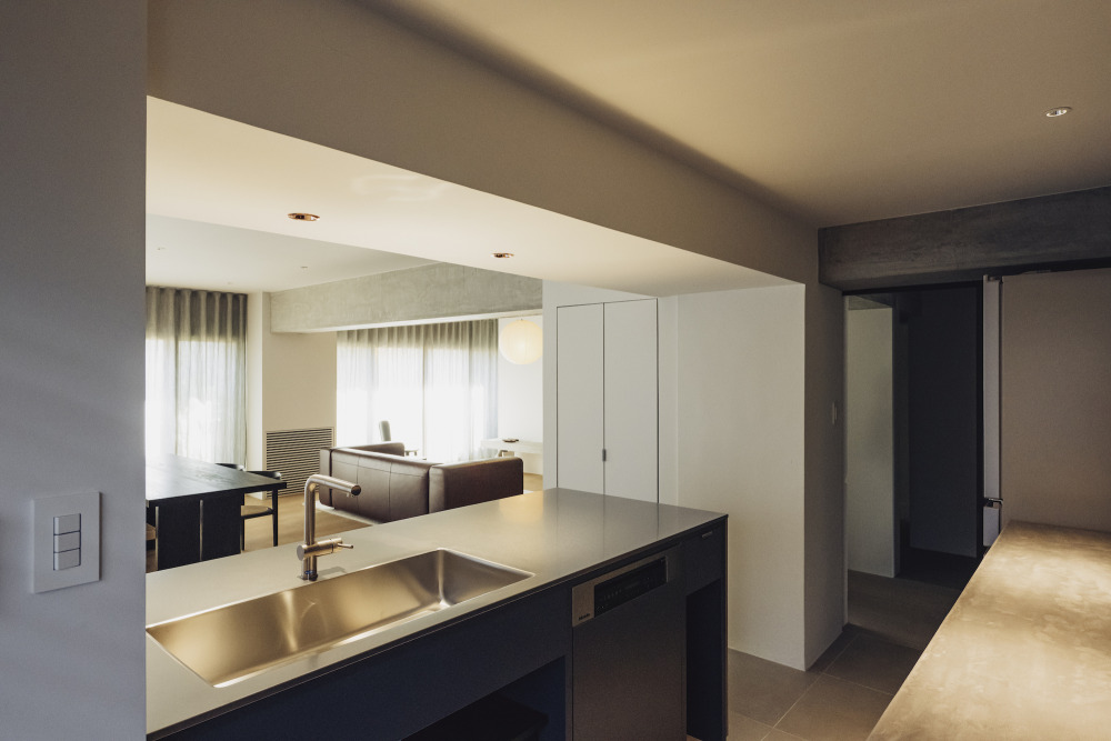 130㎡で始める、夫婦のセカンドステージ。間取りや素材で“ゆとり”を生む工夫を凝らしたマンションリノベVol.2