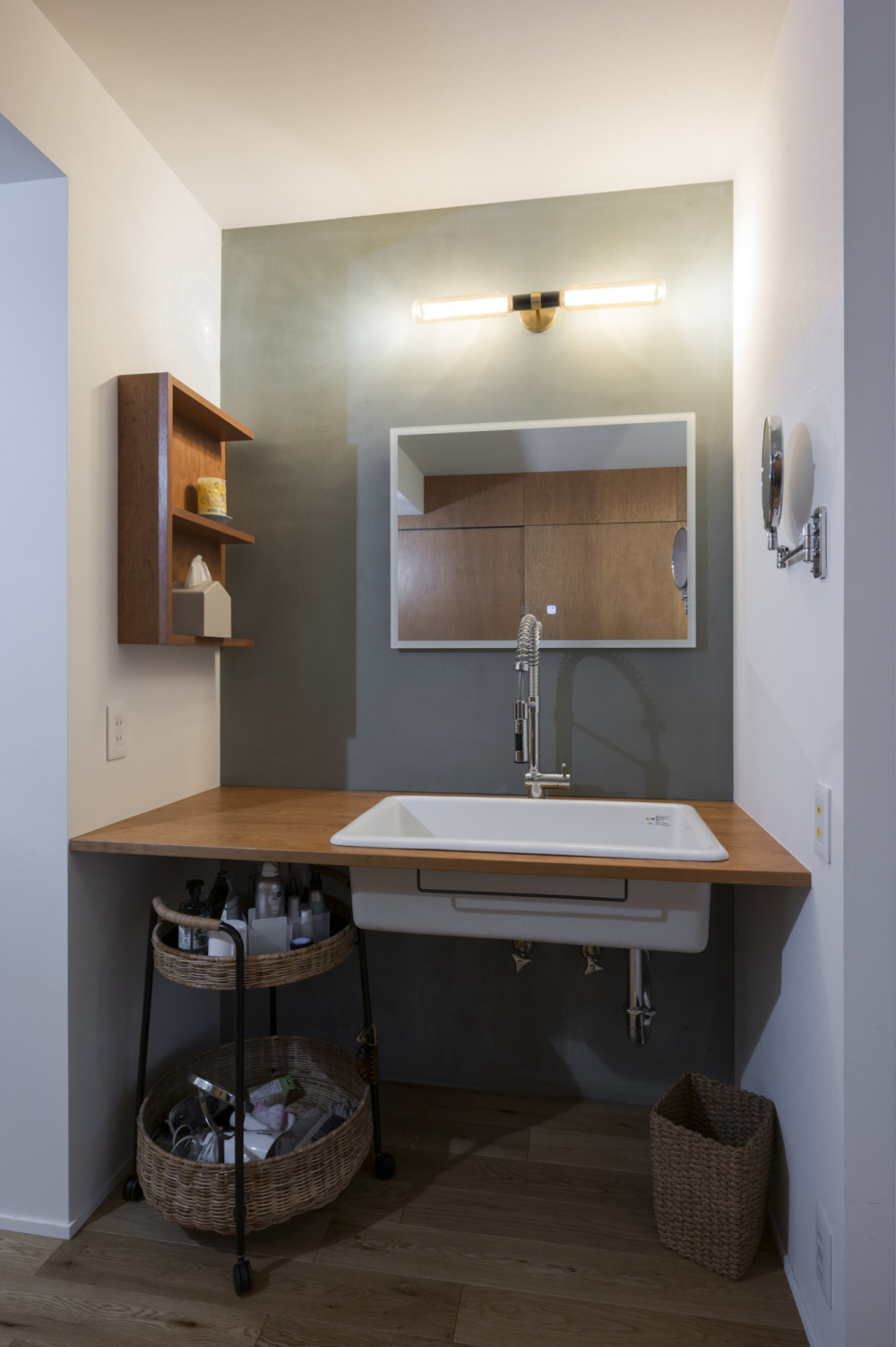 縦長住戸でも光が届く空間はつくれる！光と風、人の動きもぐるりと回遊する住まいVol.8