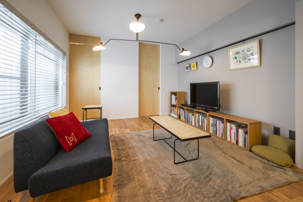 縦長住戸でも光が届く空間はつくれる！光と風、人の動きもぐるりと回遊する住まいVol.9