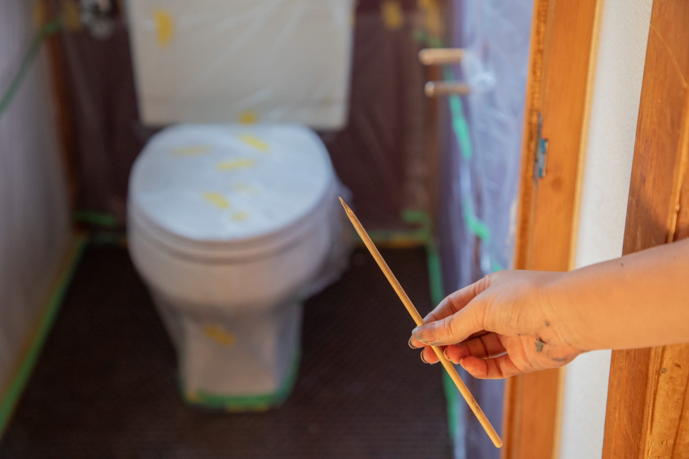 塩ビシートだった、築古戸建のトイレ床を『ハニカムタイル』に変えてみた！126