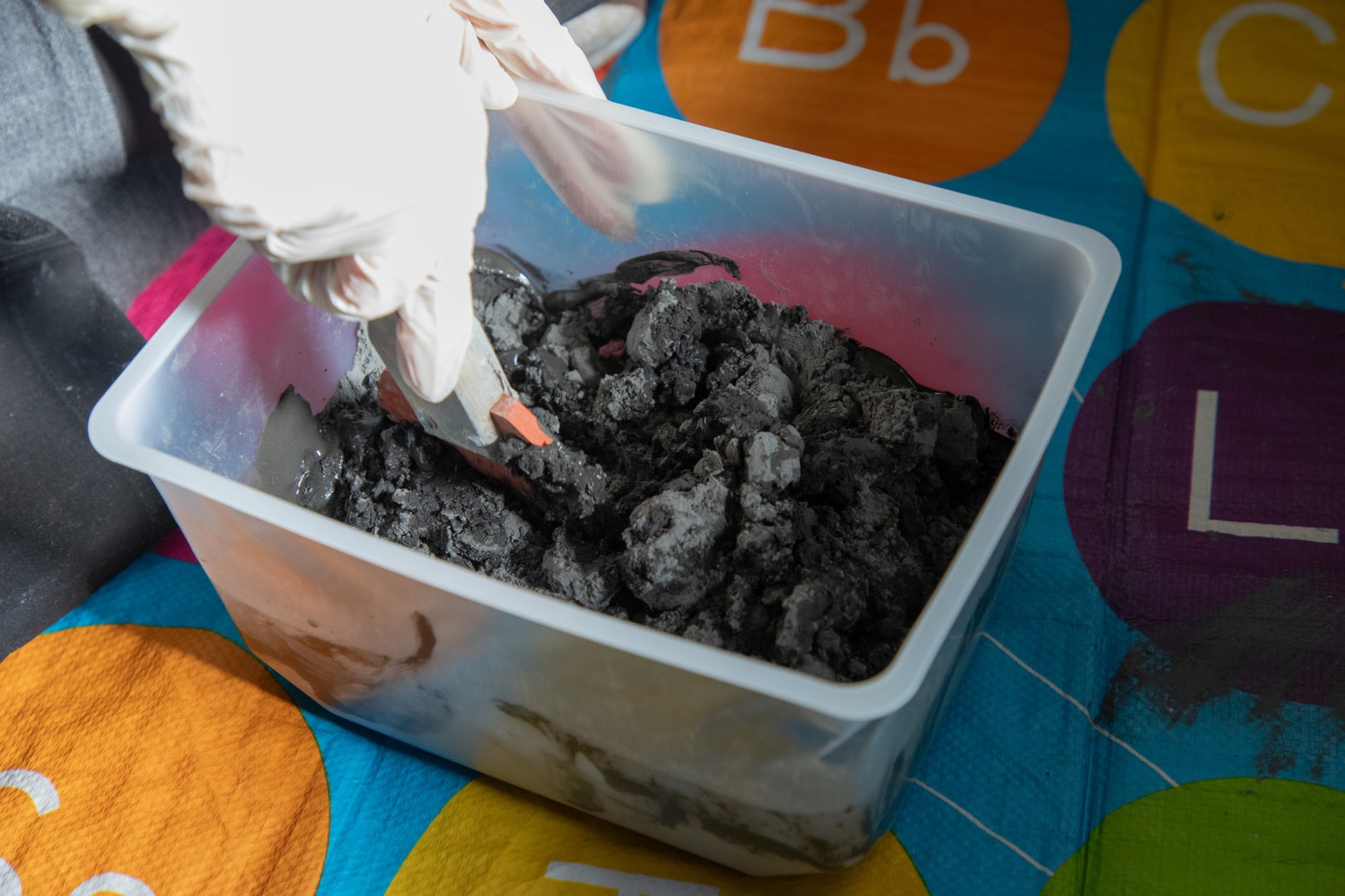 塩ビシートだった、築古戸建のトイレ床を『ハニカムタイル』に変えてみた！134