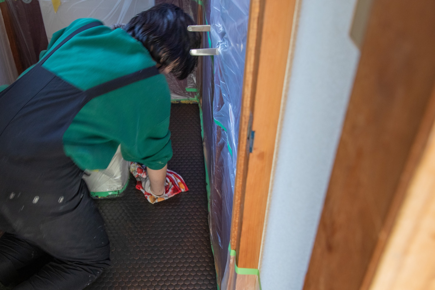 塩ビシートだった、築古戸建のトイレ床を『ハニカムタイル』に変えてみた！154