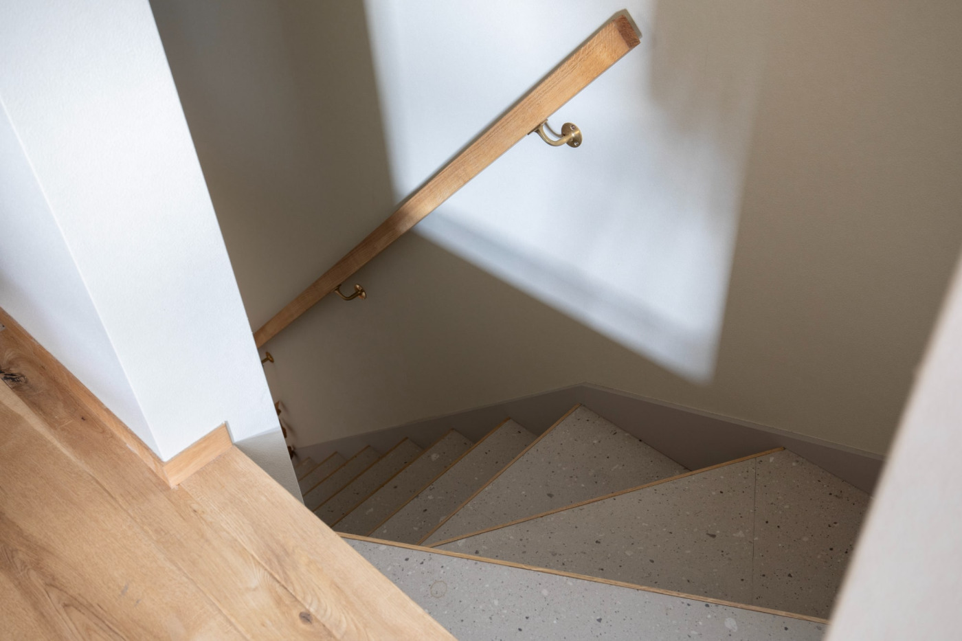 壊さずに、どこまで変えられる？設計士が自邸で挑んだ、築18年中古戸建ての“表層だけリノベ”23