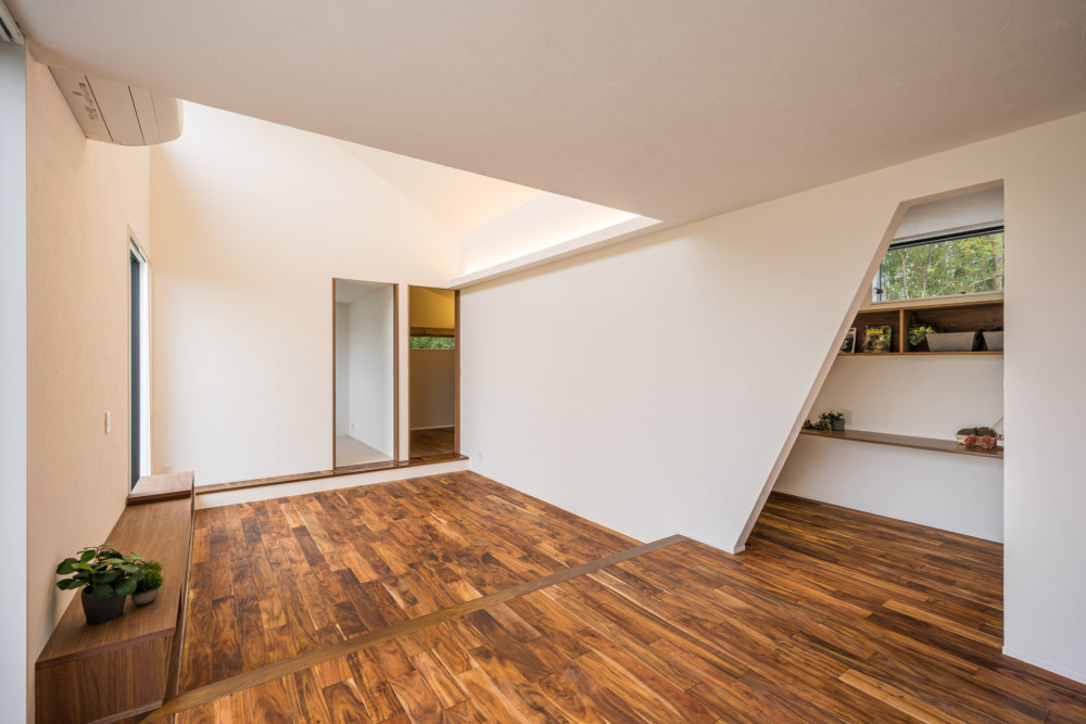 ひらけた山々の眺望と、自然素材を楽しむ家Vol.4