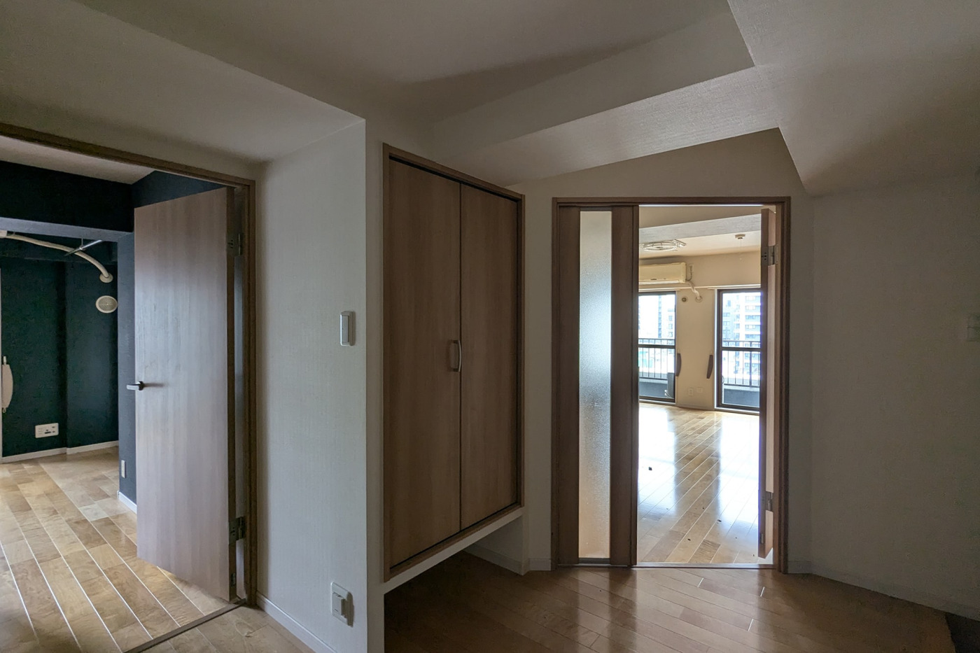 玄関ホールの様子。