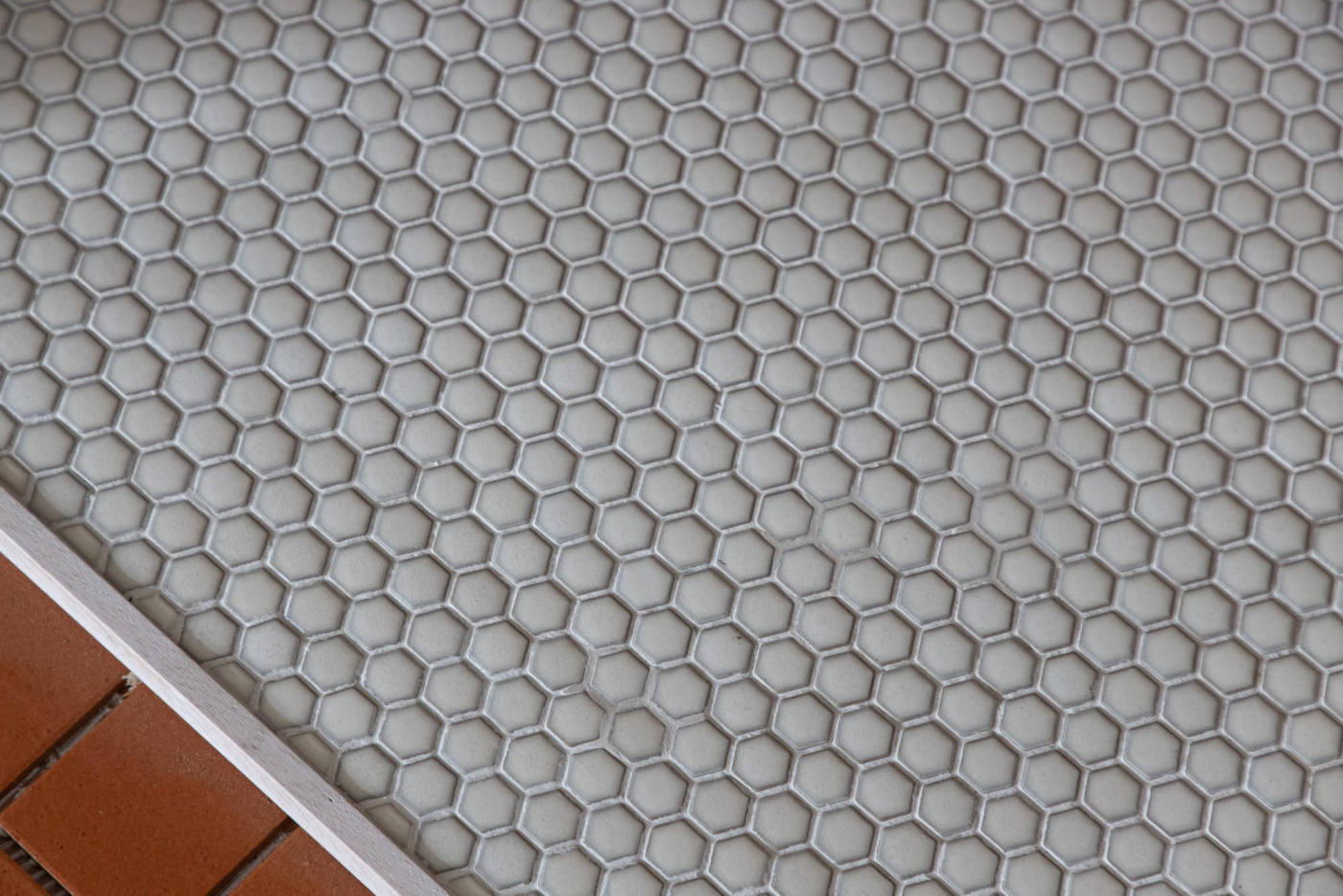 「完璧」より「アドリブ」？古い倉庫兼住居を、1年かけて改装した秘密基地DIY。13