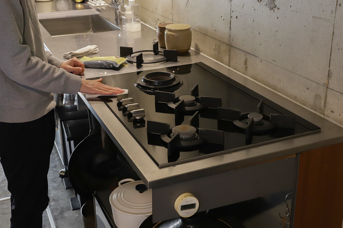 キッチン天板、​実際に​使ってみて​どう？素材別にリアルな使用感とお手入れ事情を徹底レポート82