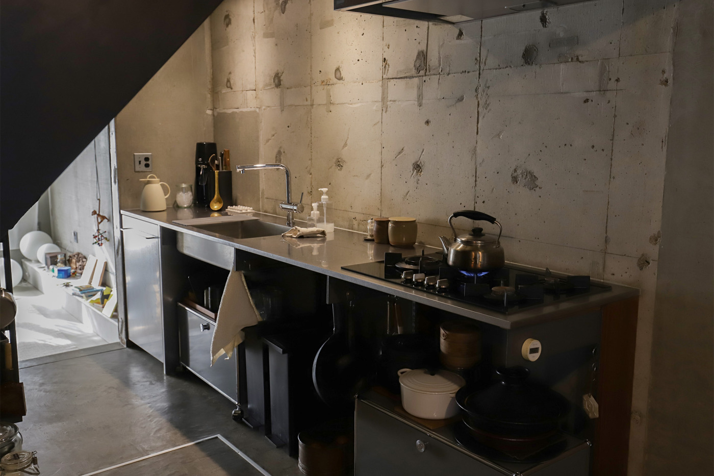 キッチン天板、​実際に​使ってみて​どう？素材別にリアルな使用感とお手入れ事情を徹底レポート70