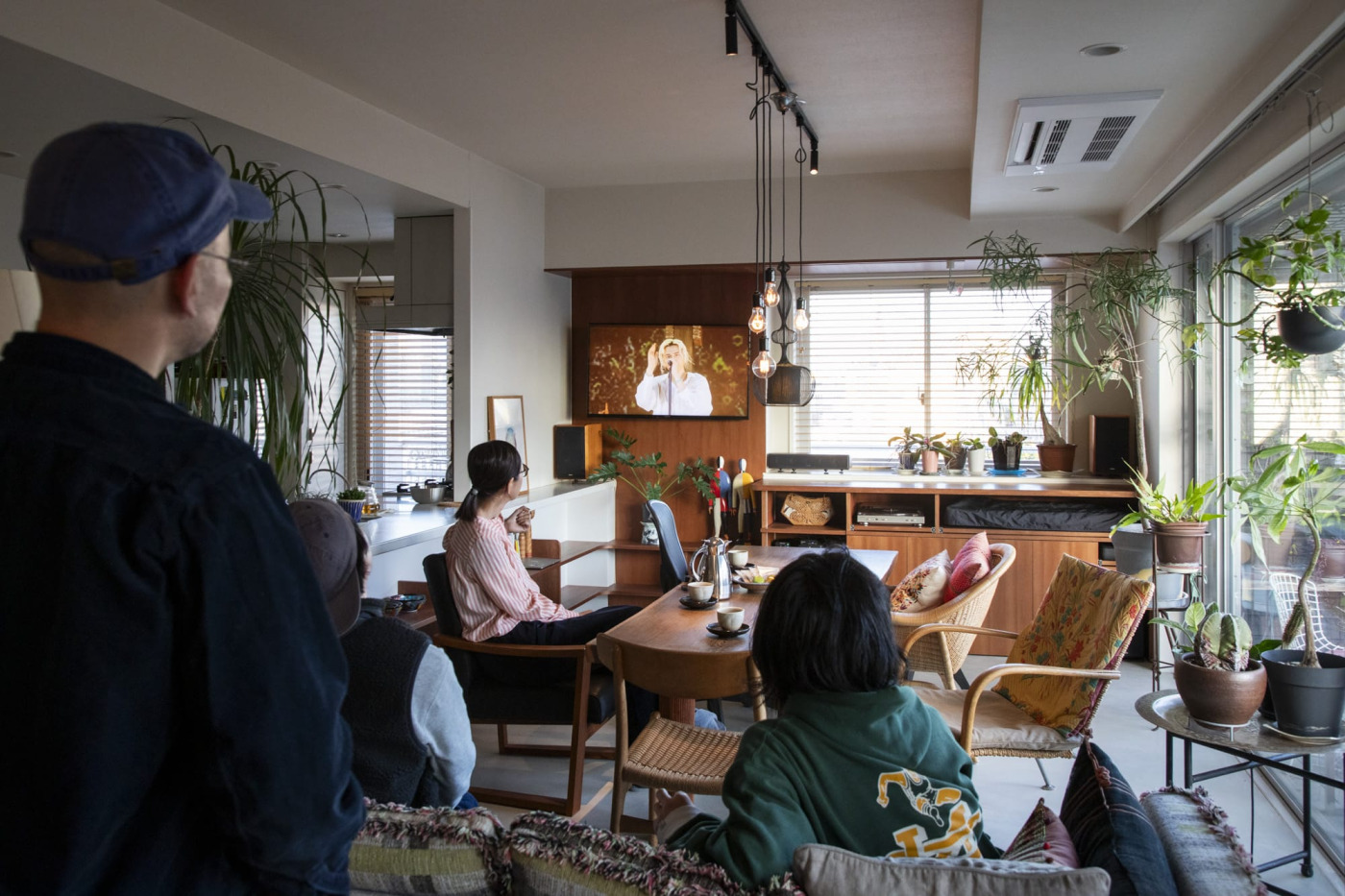 藤井風のLIVEを観賞してみるなど。