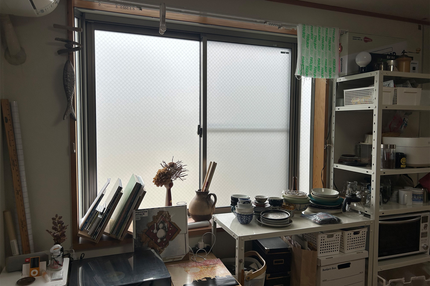 ゴミ箱どこに置いてる？カーテンって必要？日常の小さな疑問から、すこしだけ自分の見方が広がるラヂオです。7