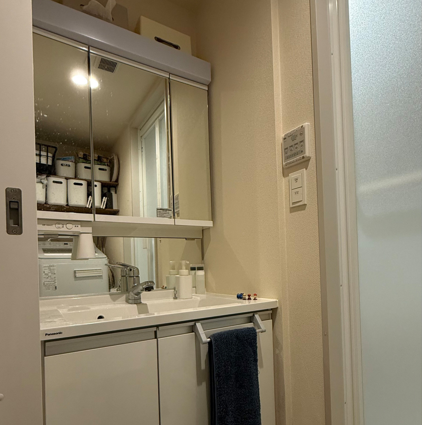 ゴミ箱どこに置いてる？カーテンって必要？日常の小さな疑問から、すこしだけ自分の見方が広がるラヂオです。11