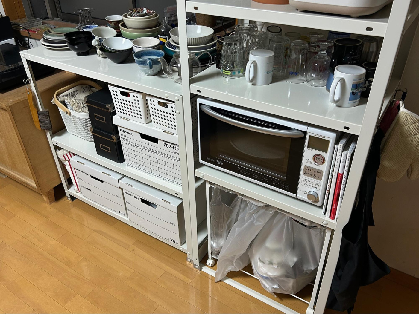 ゴミ箱どこに置いてる？カーテンって必要？日常の小さな疑問から、すこしだけ自分の見方が広がるラヂオです。20