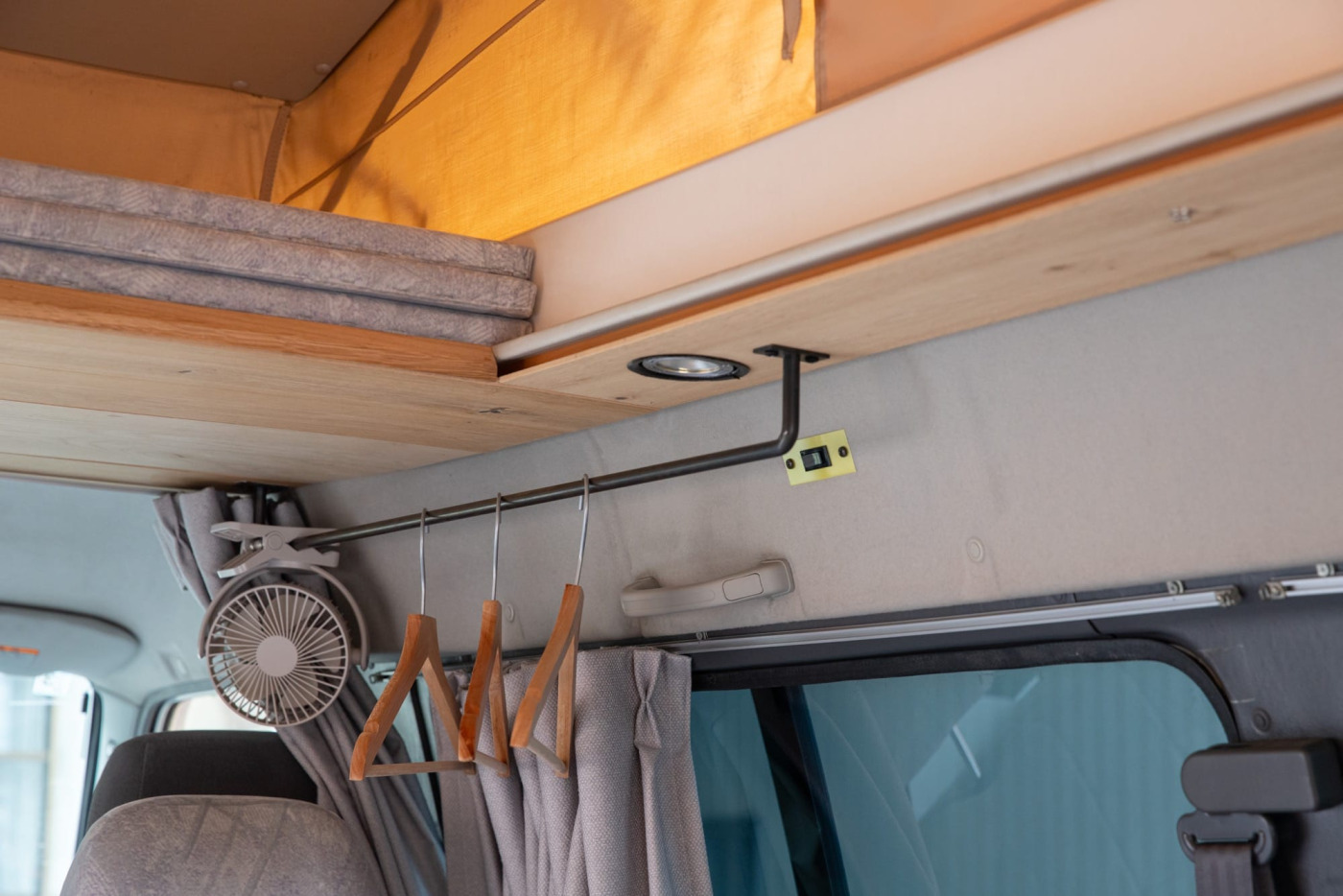 日常の延長にあるセカンドハウス。倉庫リノベと車DIYで育む「家族と個人」のいい関係。38