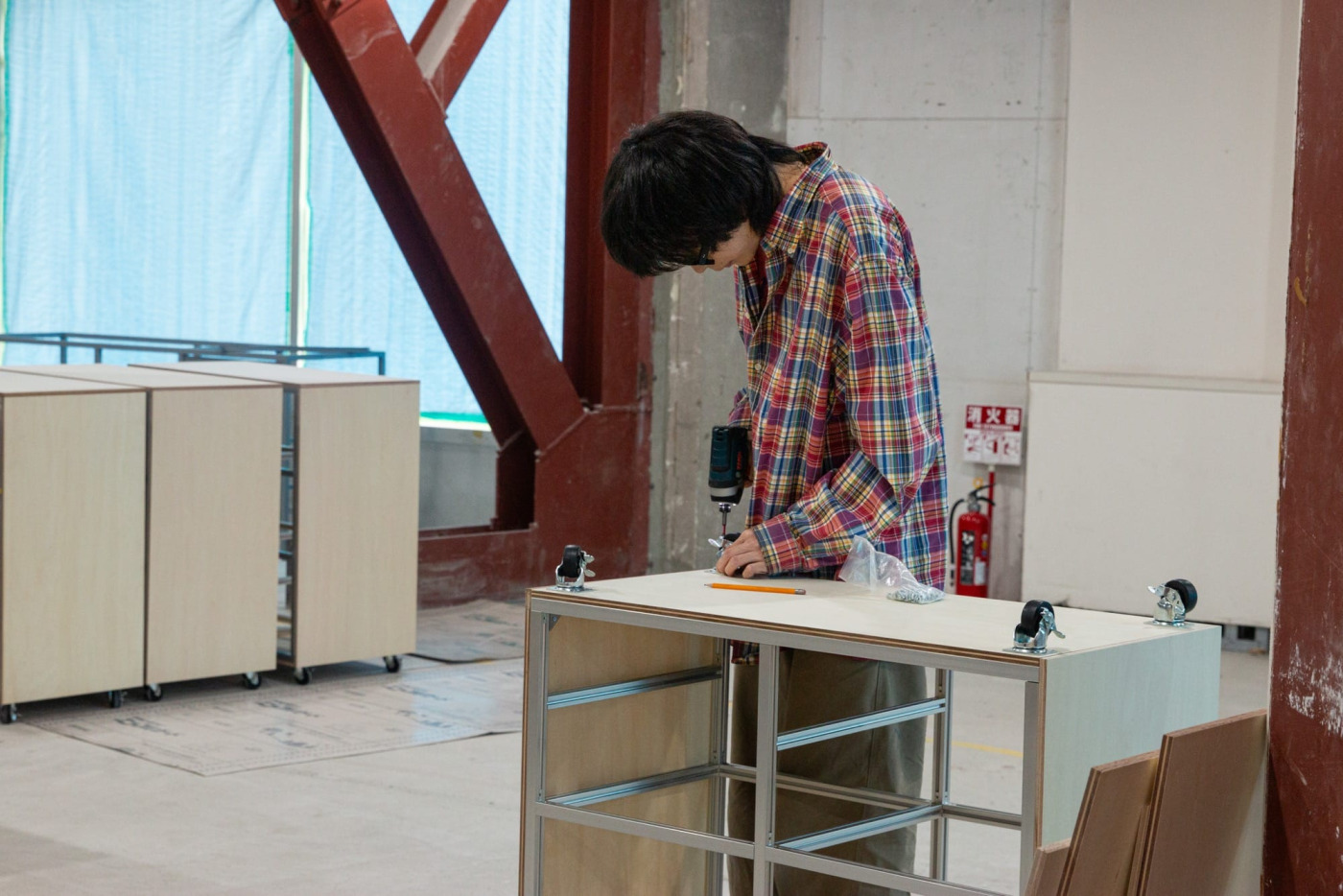 当然のごとく、4月に入社したばかりの新入社員も即戦力として巻き込まれます。