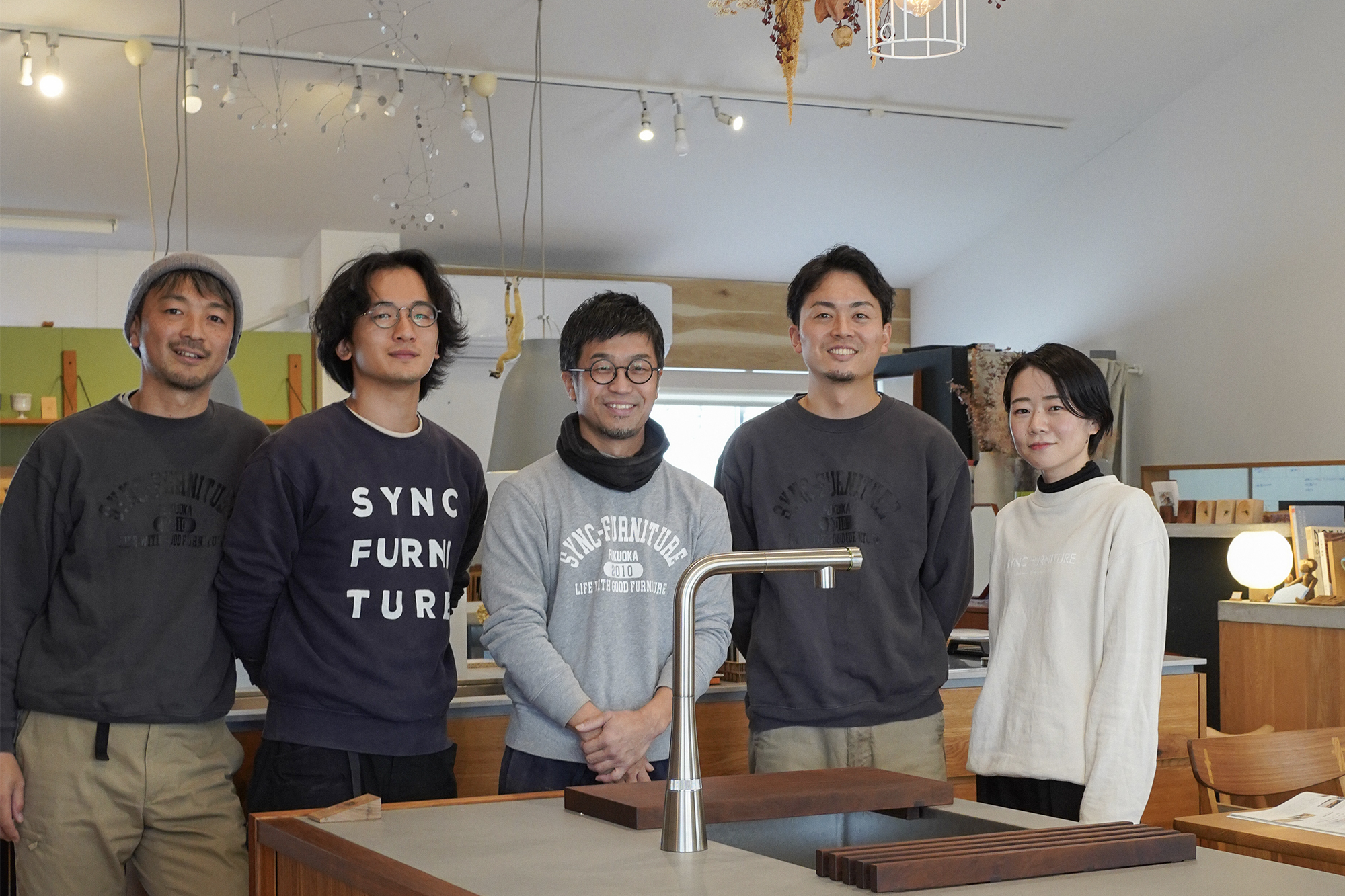 SYNC-FURNITURE