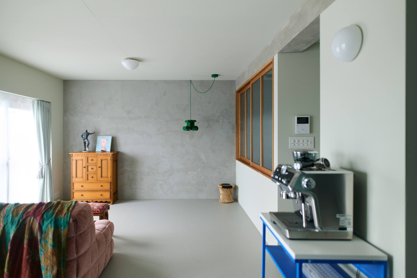 「ひとり暮らしするなら、自分だけの家が欲しい」。地方移住×マンションリノベで叶えた「私の好きな部屋」1