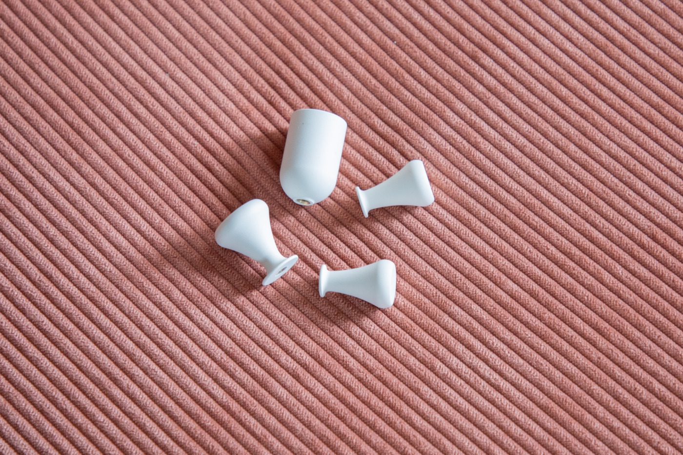 壁に穴を開けない「壁面収納DIY」。賃貸でもできる、立てかけ収納をつくってみた！102