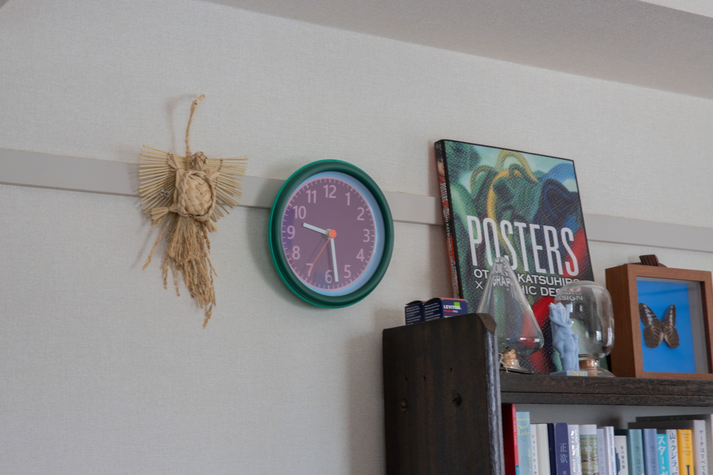 壁に穴を開けない「壁面収納DIY」。賃貸でもできる、立てかけ収納をつくってみた！11
