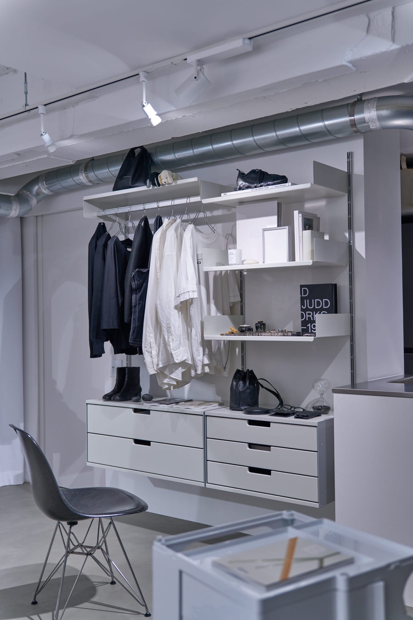 クローゼット、どこにつくる？ 個室から飛び出した「服の収納」の間取りアイデア5