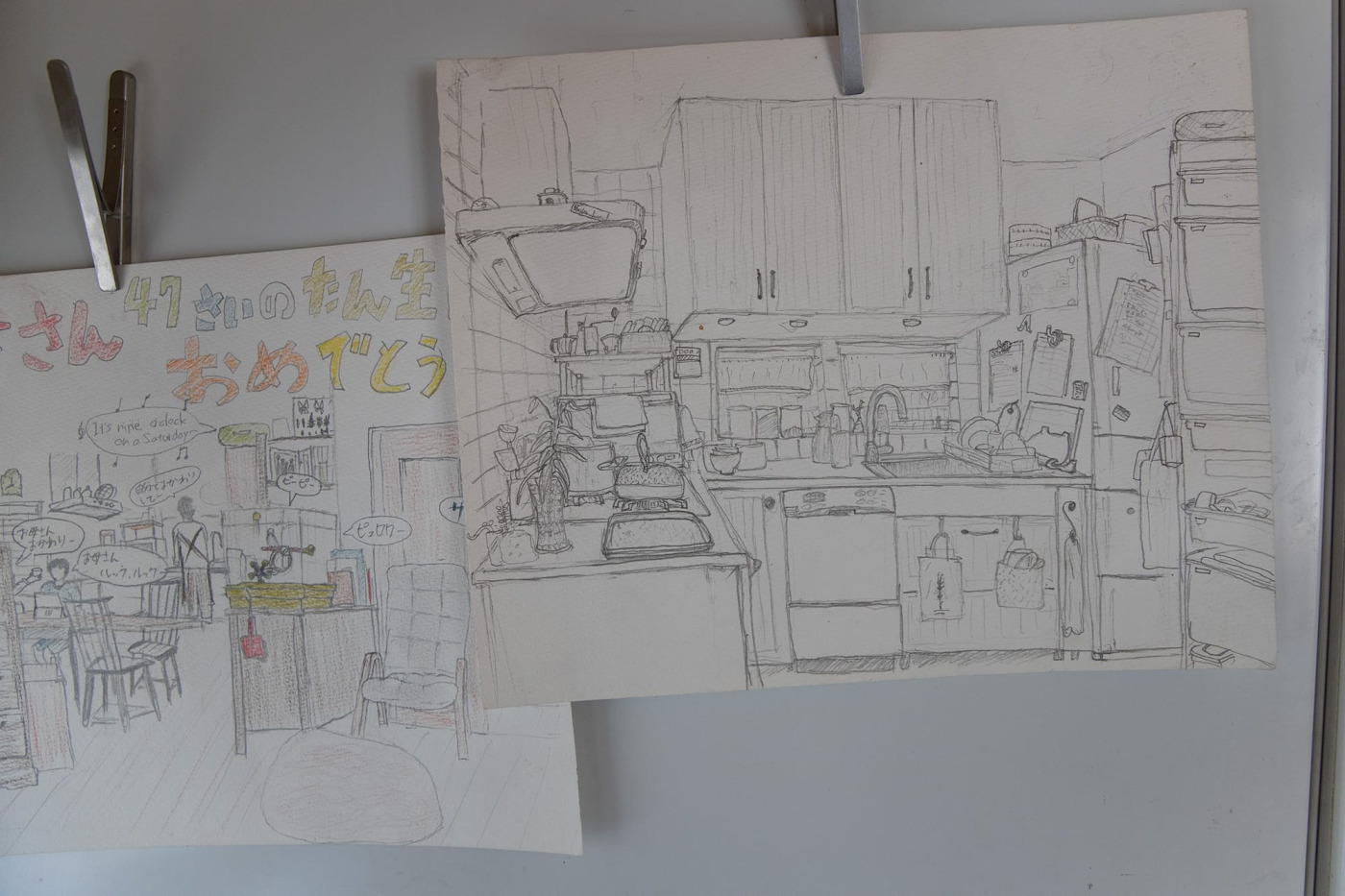 冷蔵庫には、息子さんが描いたキッチンの絵が。家族がこの場所で過ごしてきた時間が伝わってきます。