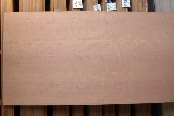突板合板 チェリー板目 PS-TT005-02-G024 とても優しい木目のチェリー板目（写真は無塗装）