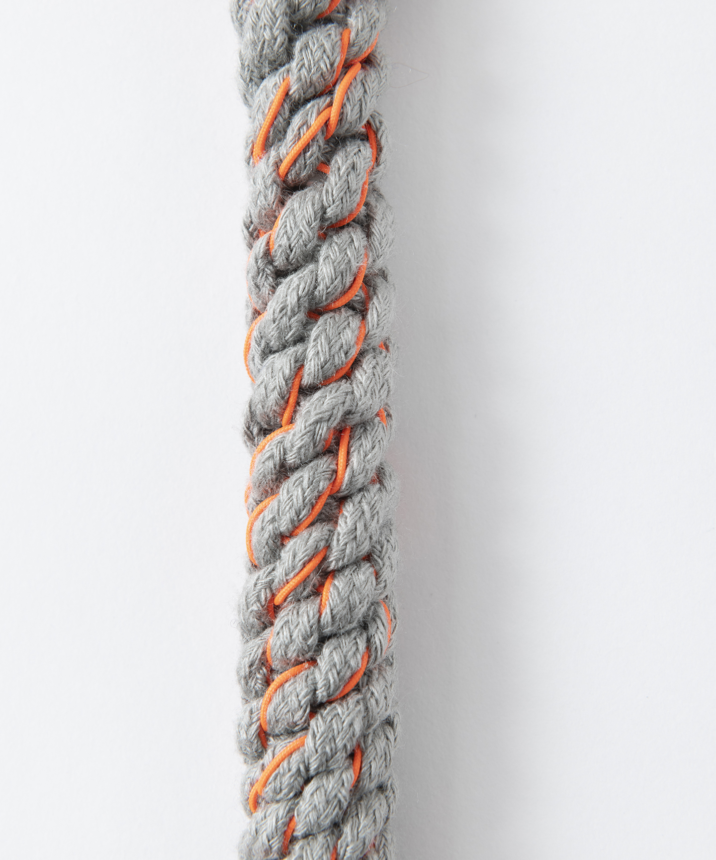 手編みロープ照明 グレー×蛍光オレンジ LT-PD008-02-G101 手仕事で丹念に編み込まれています。