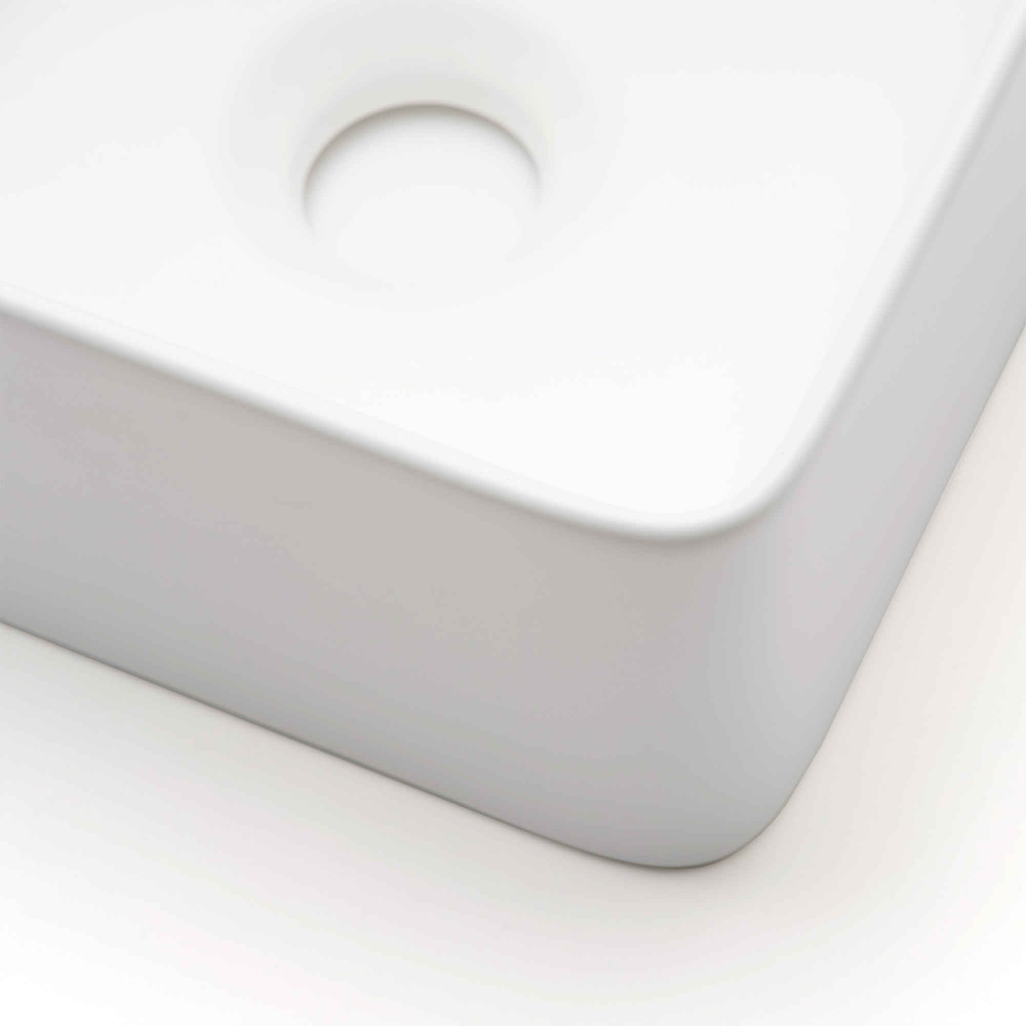 陶器の手洗い器 角240 ホワイト KB-PR012-01-G141 角と縁の丸みがやわらかな手洗い器です