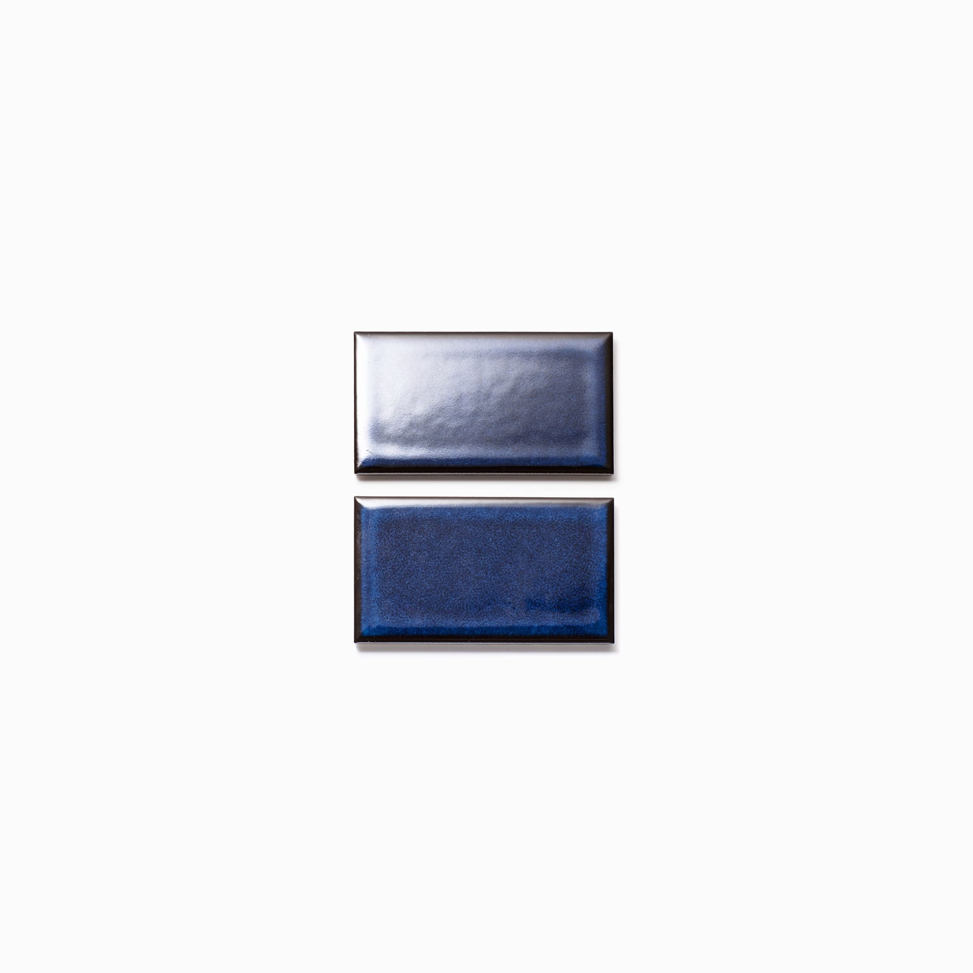 レトロエイジタイル ブルー 小口平（ケース） WL-TL014-02-G141 艶のある深いブルー