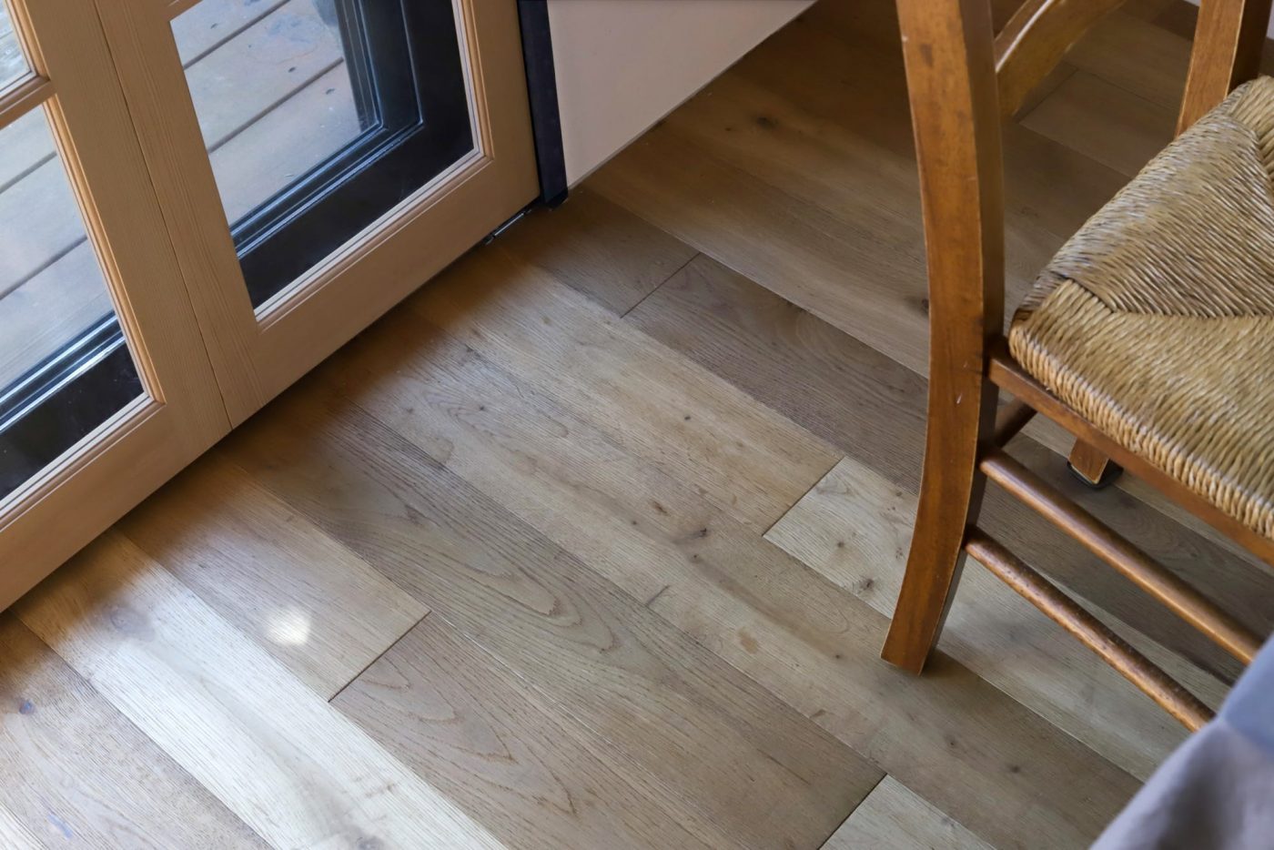 燻蒸フローリング オーク120/オイル塗装 FL-FL026-01-G173 オーク120の施工事例