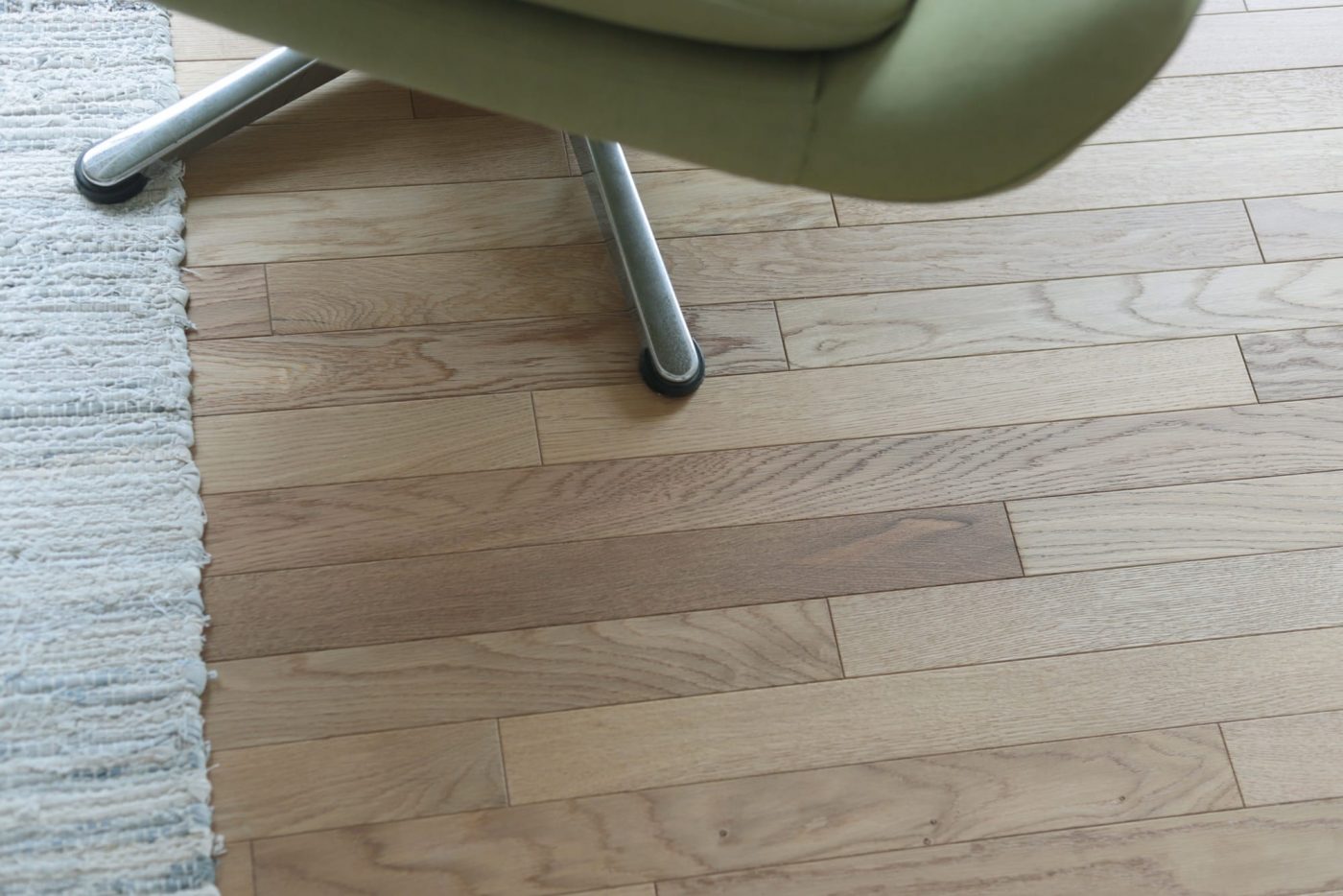 スティックフローリング オーク55/無塗装 FL-FL020-05-G173 乱尺と呼ばれる板の長さがランダムな仕様