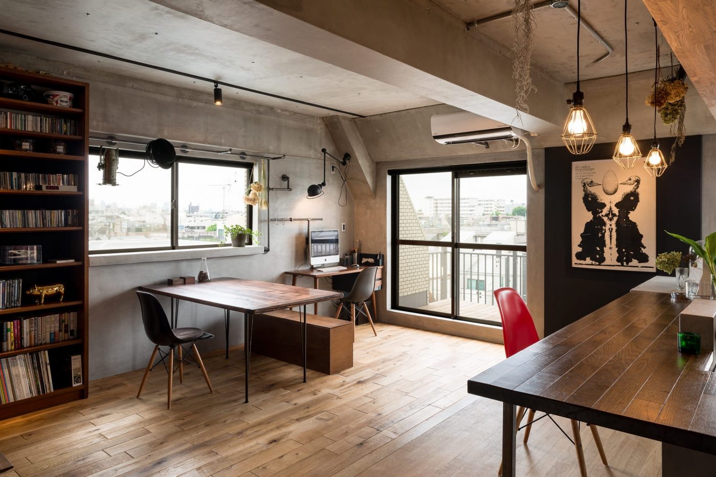 ソリッドオークフローリング オーク120/無塗装 FL-FL012-07-G111 オーク120/無塗装に蜜ろうワックスを塗った事例（写真提供：HandiHouse project）