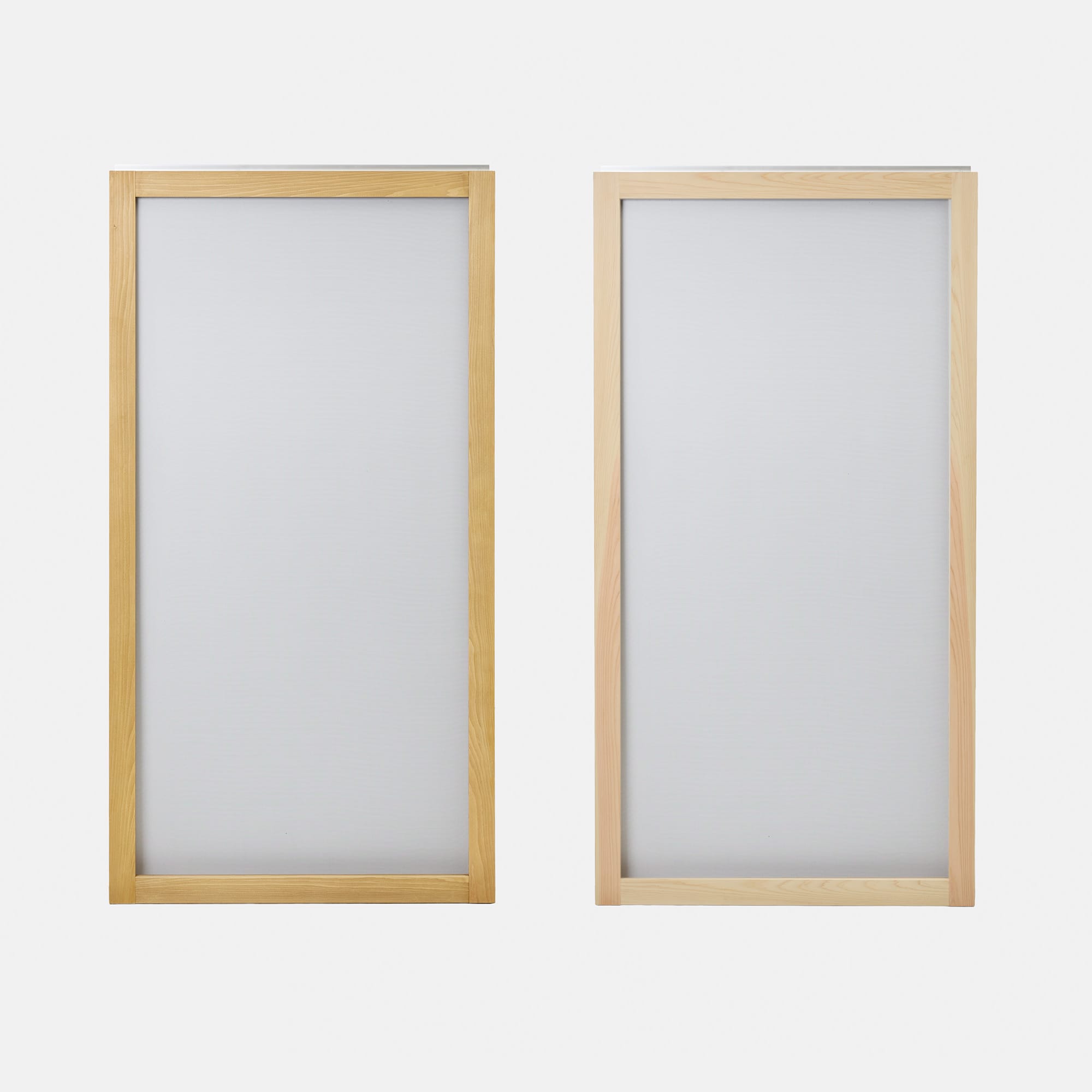 木製インナーサッシ 四方枠 掃き出し窓用 網戸 DW-DR018-04-G325 建具表面 （左：着色塗装品・右：無塗装品）