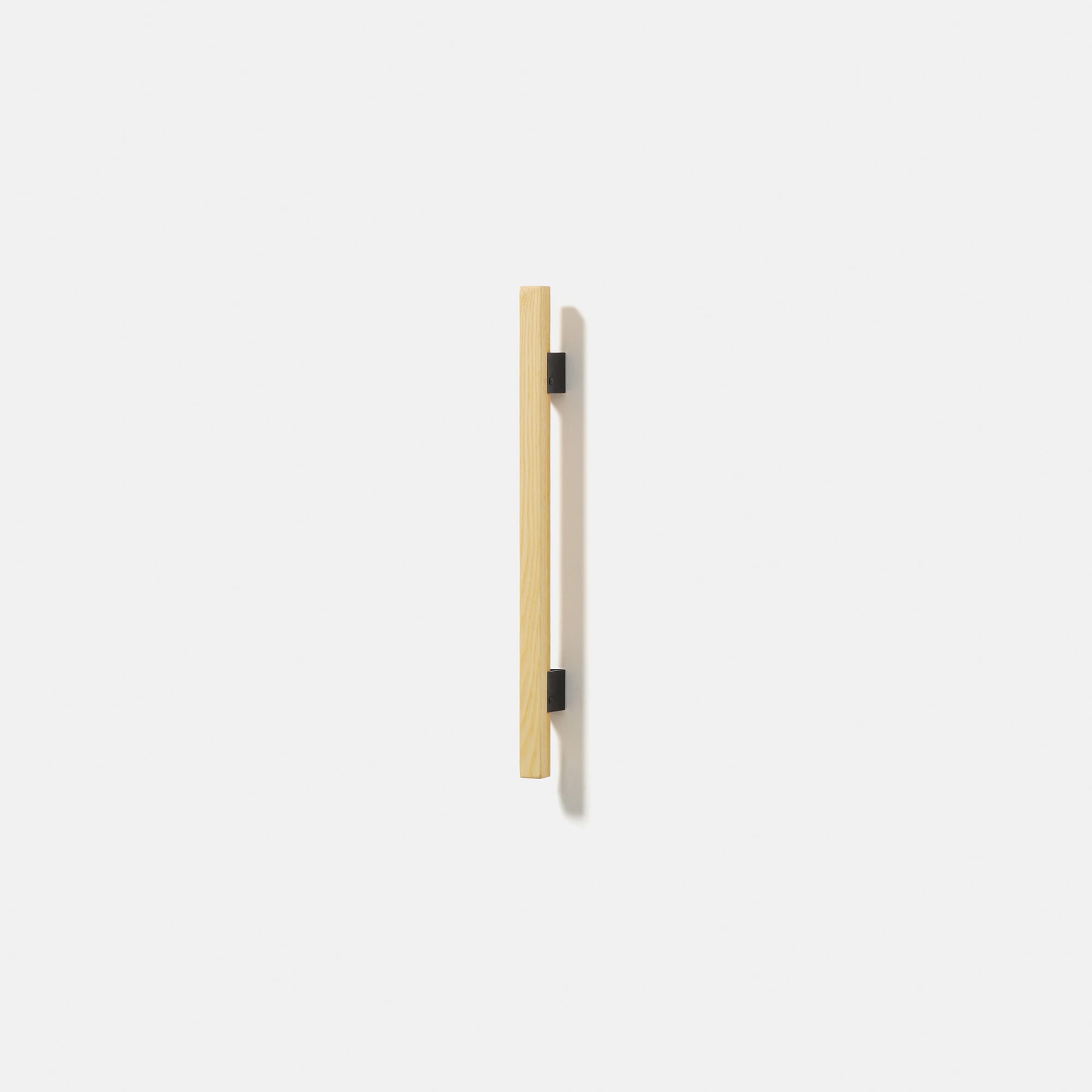 木と鉄の手摺 縦型 ホワイトアッシュ×黒ブラケット ET-SH004-19-G250 L600（ブラケットが2個つきます）