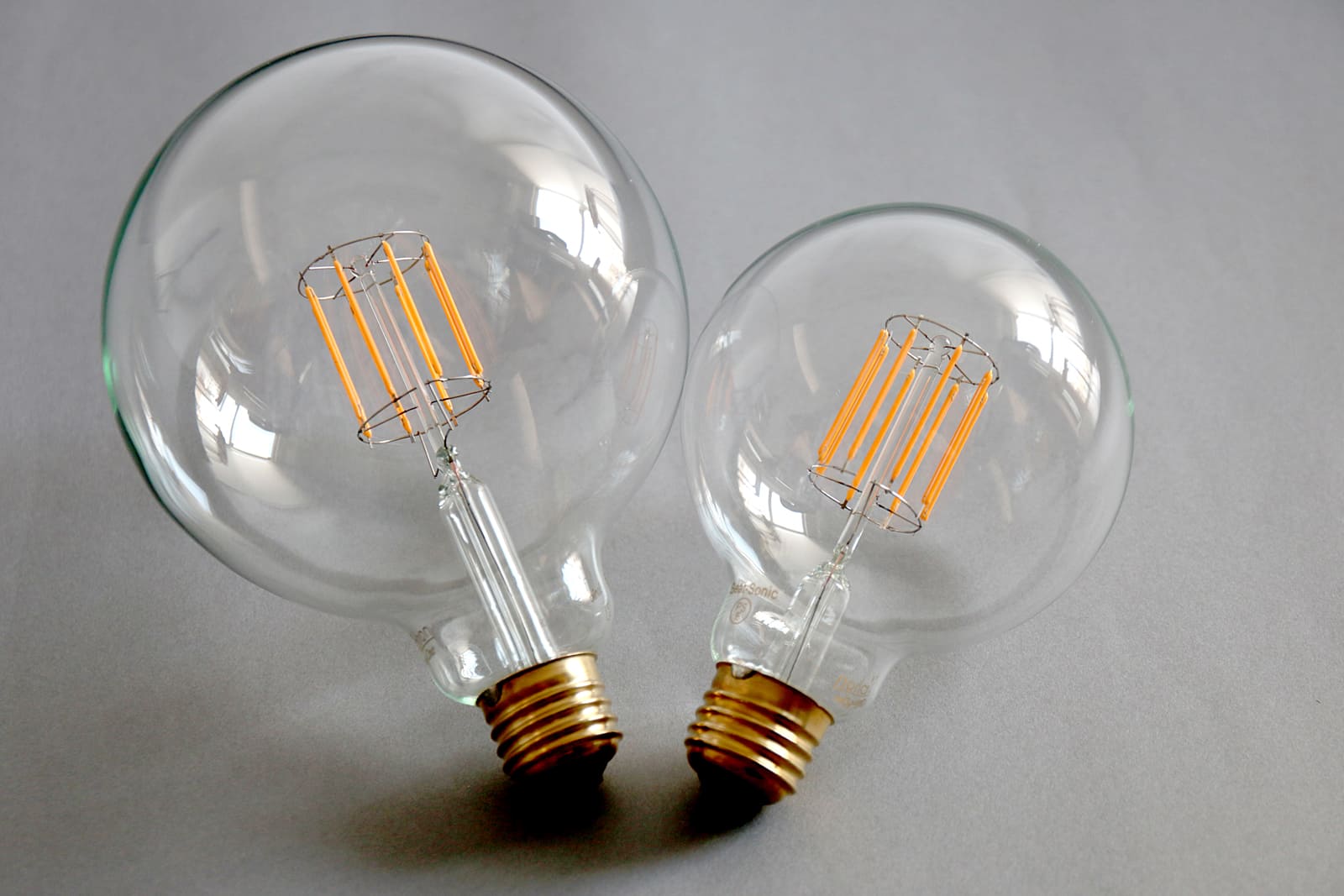 ビンテージLED電球 LEDボール95(E26)50W相当 2200K LT-BB002-04-G141 ボール125と95のサイズ比較