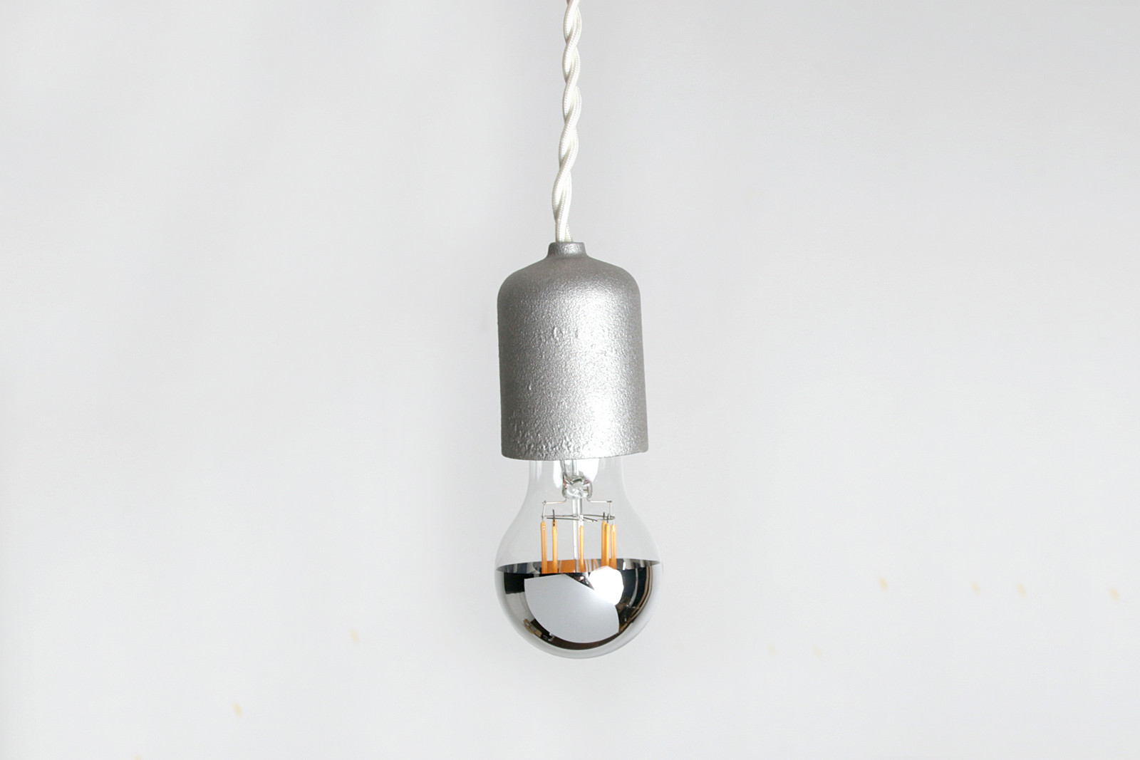ミラーLED電球 φ60(E26)45W相当 シルバー 2700K電球色 LT-BB007-02-G141