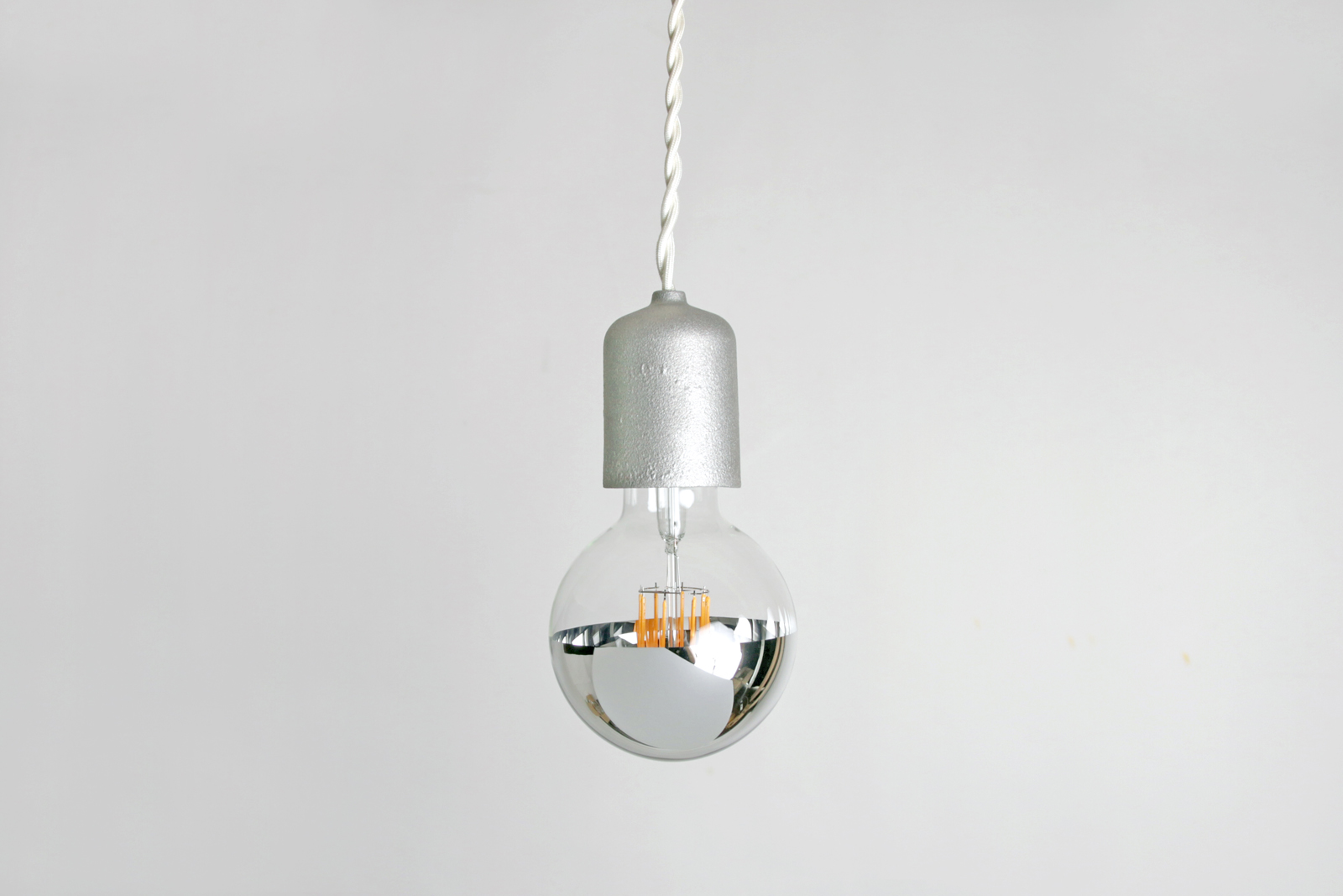 ミラーLED電球 φ95(E26)55W相当 シルバー 2700K電球色 LT-BB007-06-G141
