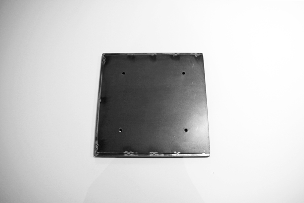 メタルネームプレートケース スチール Lサイズ ET-OT006-05-G108 ちなみに裏面はこんな感じ。ざっくりと