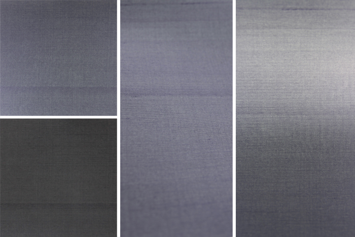 絹布の壁紙 襲(かさね)/ロール WL-WP003-04-G007 左の2枚は正面から、中央は斜めから、右は歪ませて撮影したもの（墨）