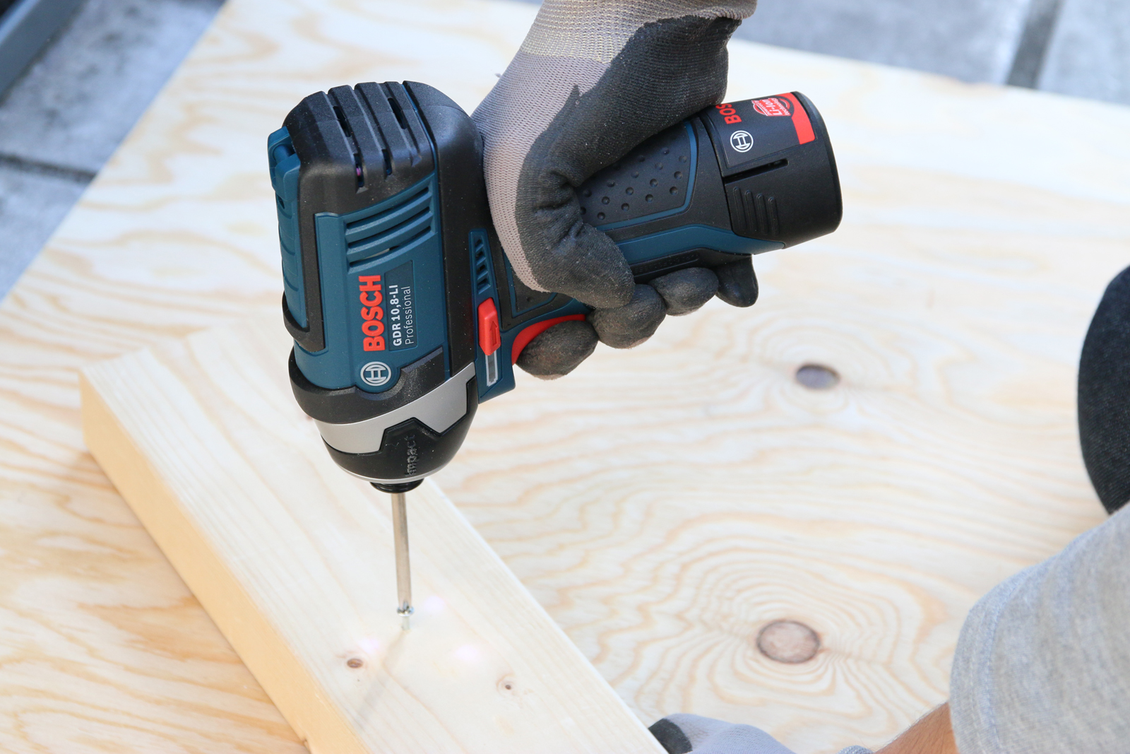 基本の道具工具 BOSCHインパクトドライバー（ビットパーツ付き） DM-TO003-17-G170 toolboxスタッフに愛用者が多い道具の一つです