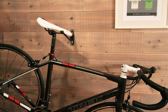 自転車フック スチール ボルト締めタイプ PS-HB002-01-G056 トップチューブが水平じゃない場合はサドルに引っかける