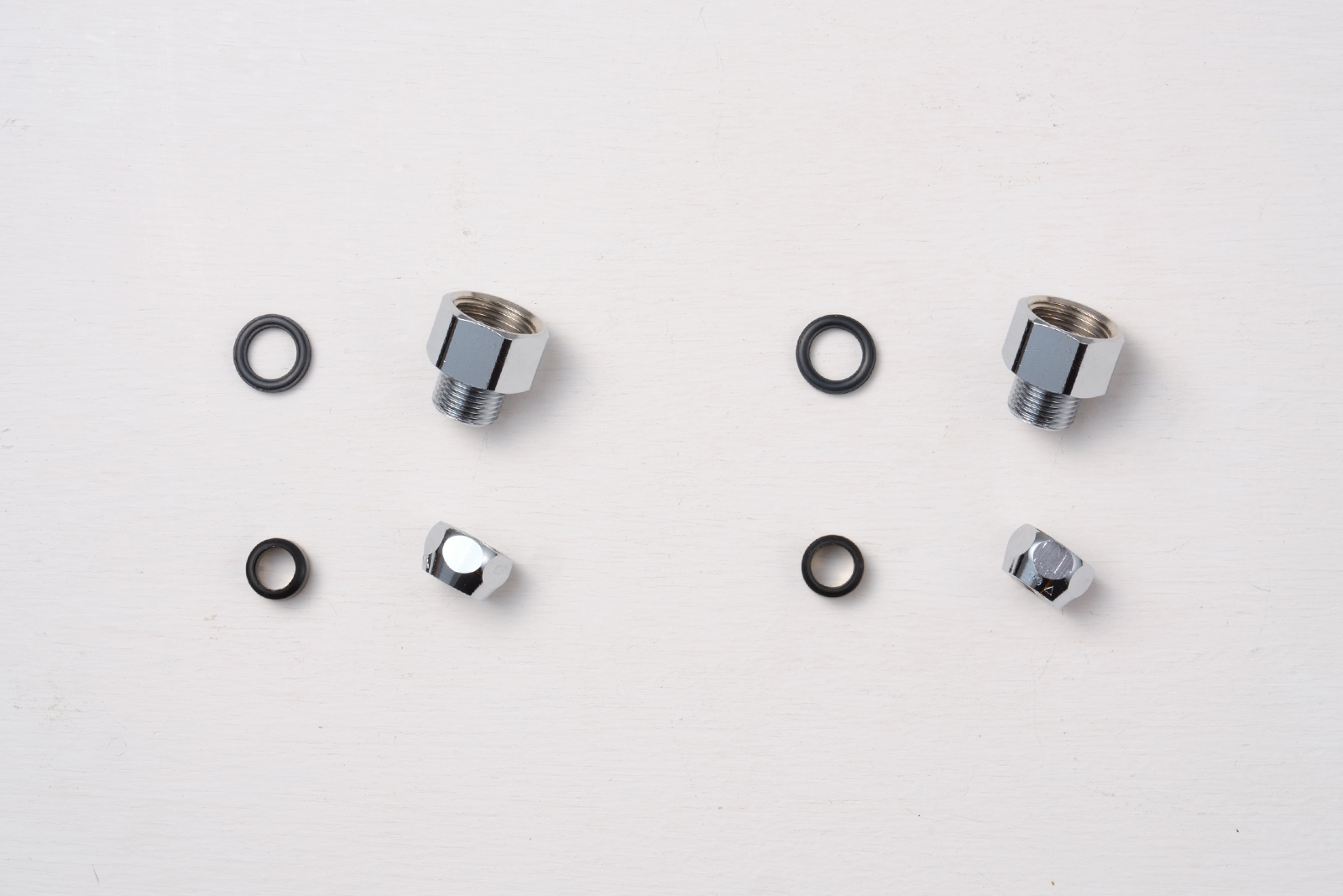 VOLAキッチン水栓 台付け混合栓 KB-TP008-02-G201 接続アダプター(2台セット)。接続規格を G1/2へ変換するために水栓と合わせてご購入ください