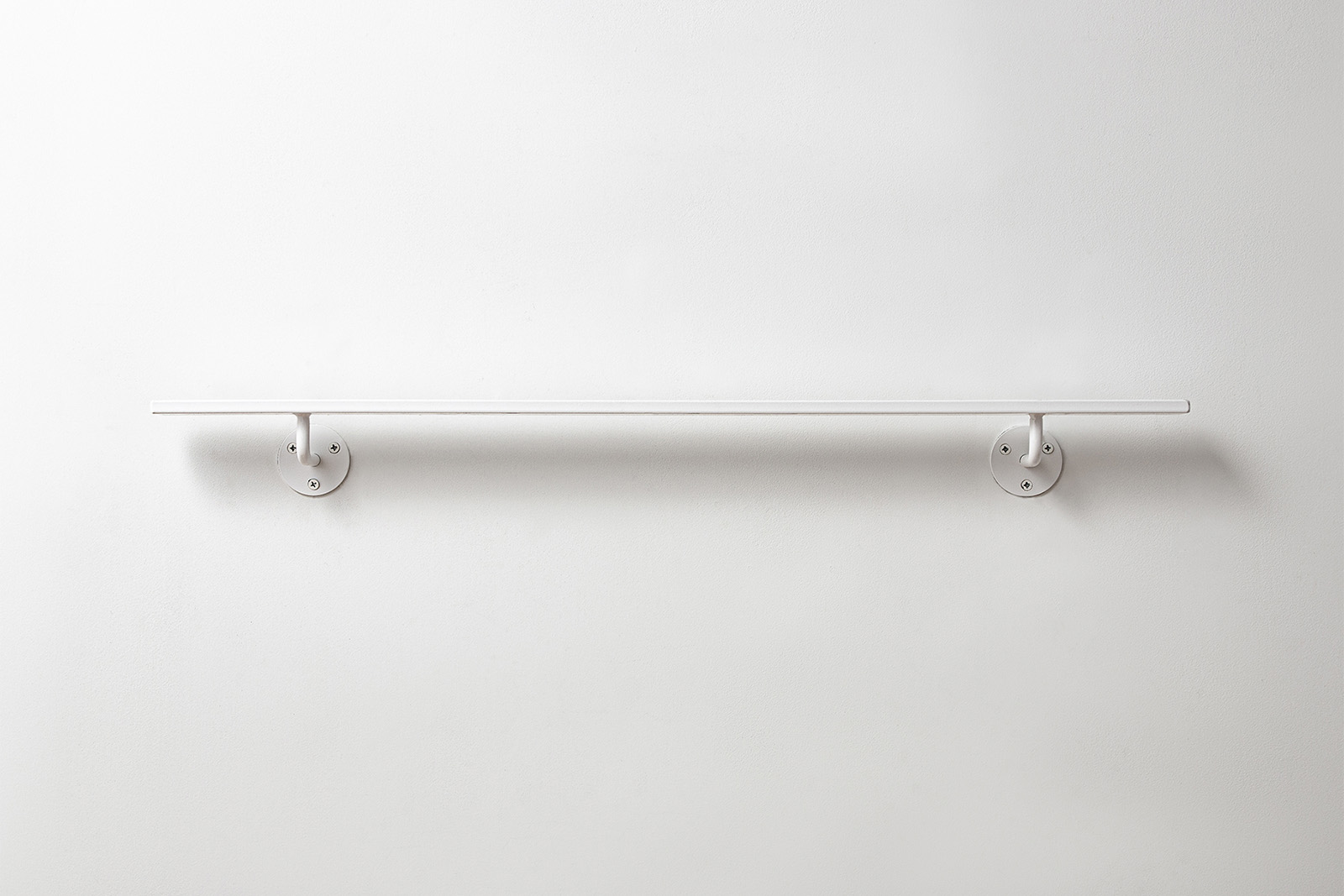 鉄の手摺 白塗装 L1010～2000 ET-SH003-06-G250 玄関やトイレに水平に使うのもおすすめ