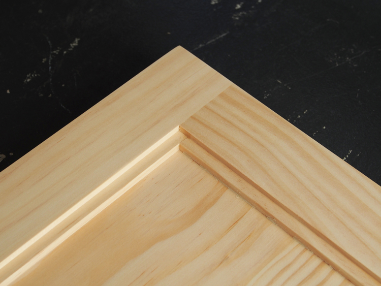 木製パインキャビネットドア フラット 400×500 DW-DR007-03-G141 ディテールも簡素でシンプルな構造