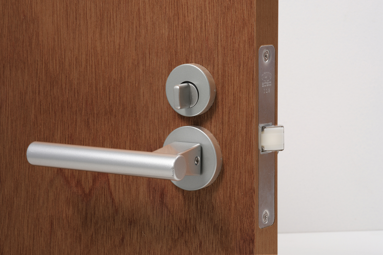 木製ユニットドア 開き戸 ラワン DW-DR012-03-G191 オプションの表示錠のつまみ（解錠時）
