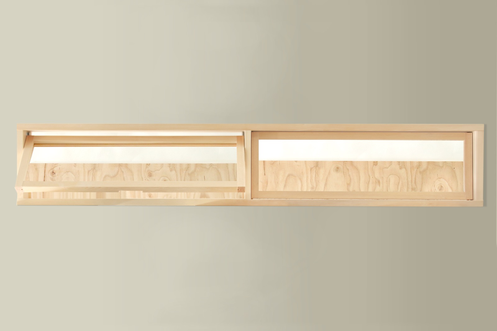 木製室内窓 横長2連 押し出しタイプ DW-DR008-04-G164 窓は約40度の角度まで開けることができます