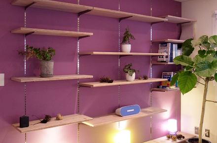 可動収納棚 カラ松合板の棚板 クリア塗装 塗装の壁 Rf Sf001 02 リノベーション Diy インテリア通販のtoolbox